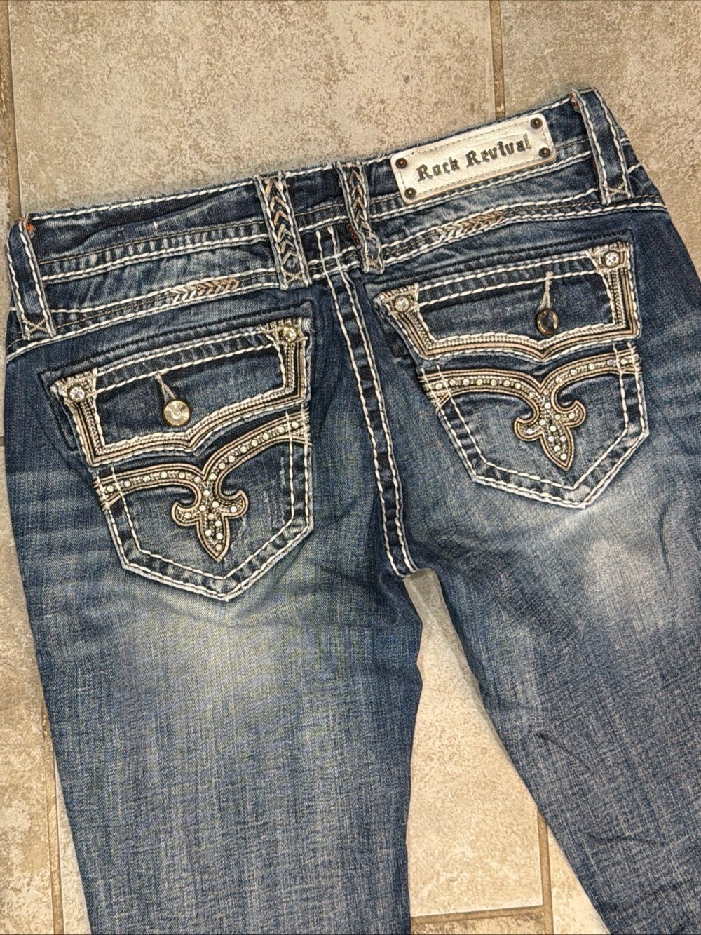 Rock And Revival Eleanor Bootcut Size 27 Medium Wash Rhinestone Jeans Distressed
